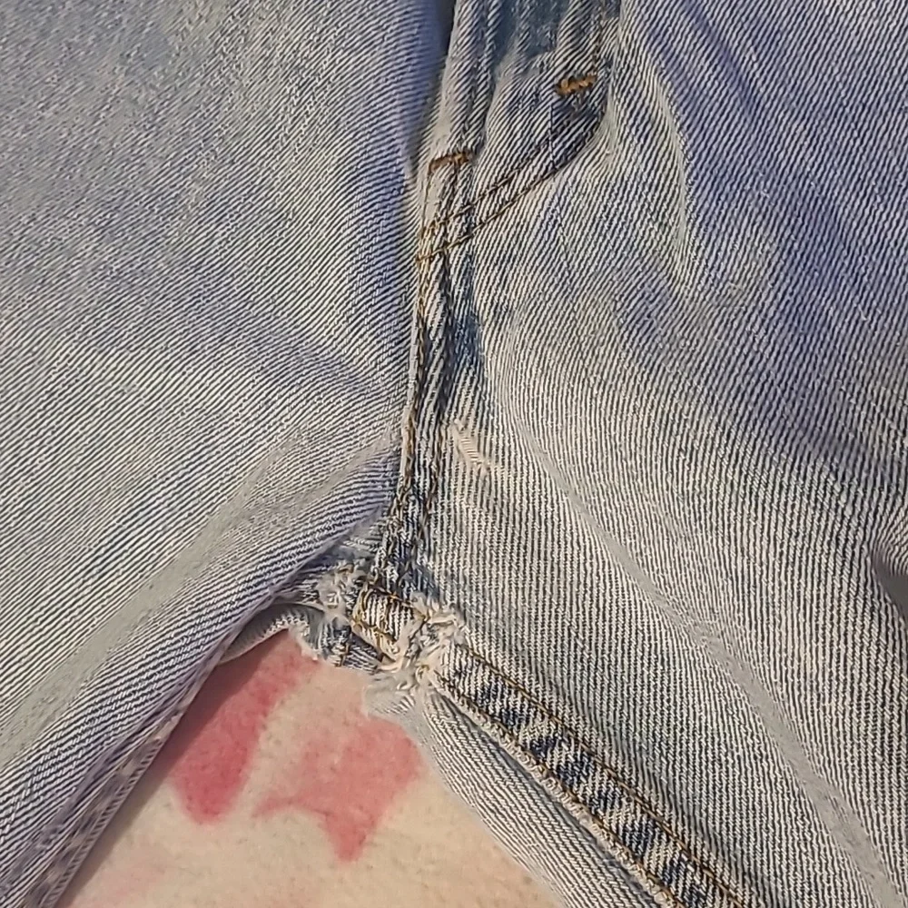 Levi’s 505 Vintage 90's Denim Faded Thrashed Blue Jeans Straight Leg 31 x 32